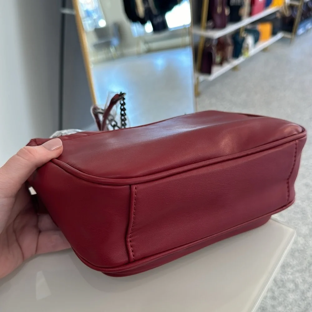 Badgley Mischka purse $129 MSRP - Picture 4 of 4